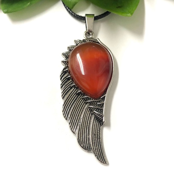 Red Agate Natural Stone Wing Shape Pendant Necklace Gemstone Pendant - Picture 2 of 2